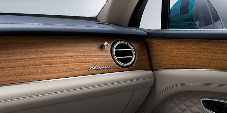 Bentley Muscat Bentley Bentayga Extended Wheelbase Azure front dash showing Open Pore Koa veneer surrounded by Portland and Imperial Blue hides